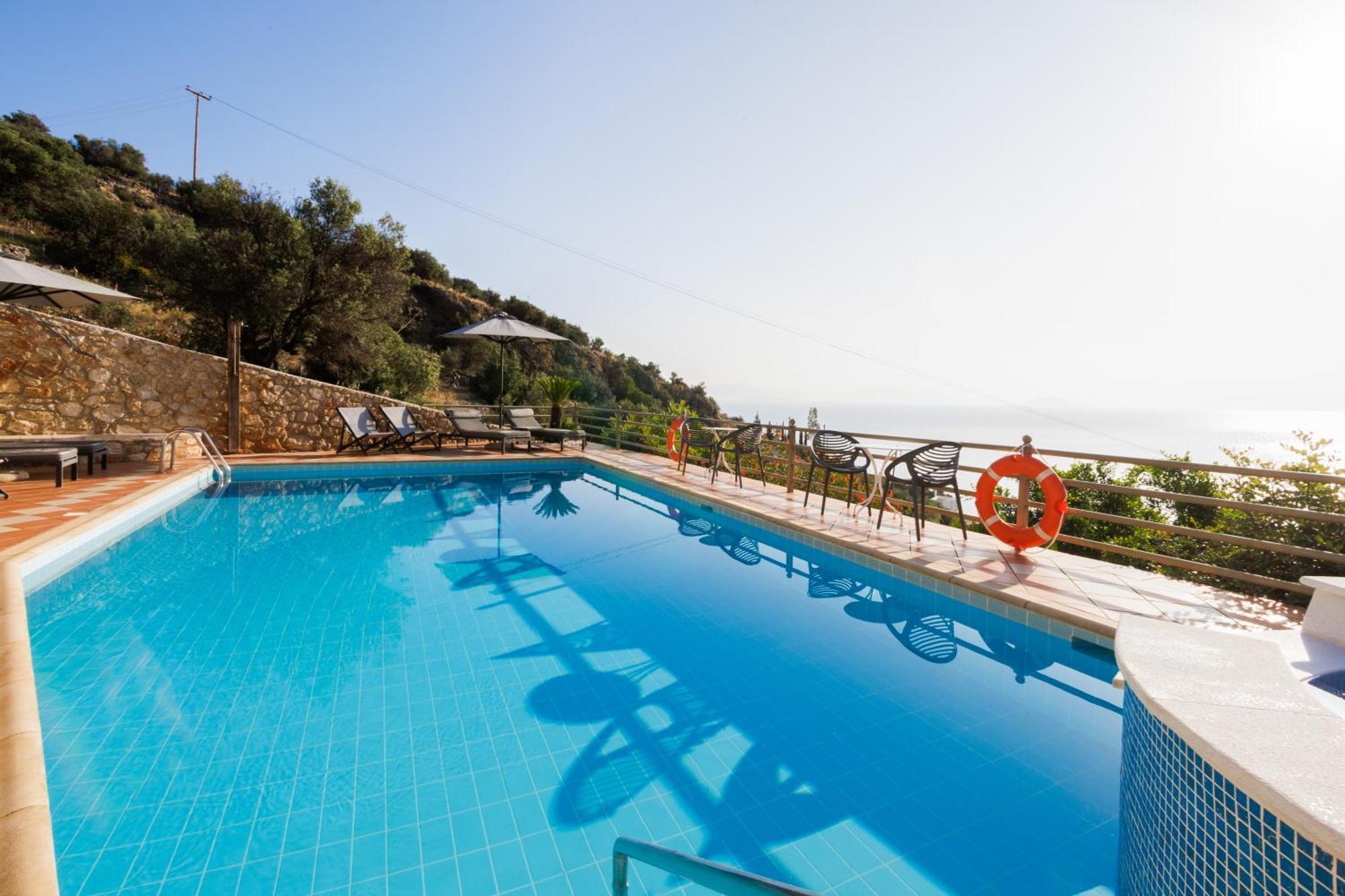 Blue Horizon Suites Parálion Ástros Zewnętrze zdjęcie