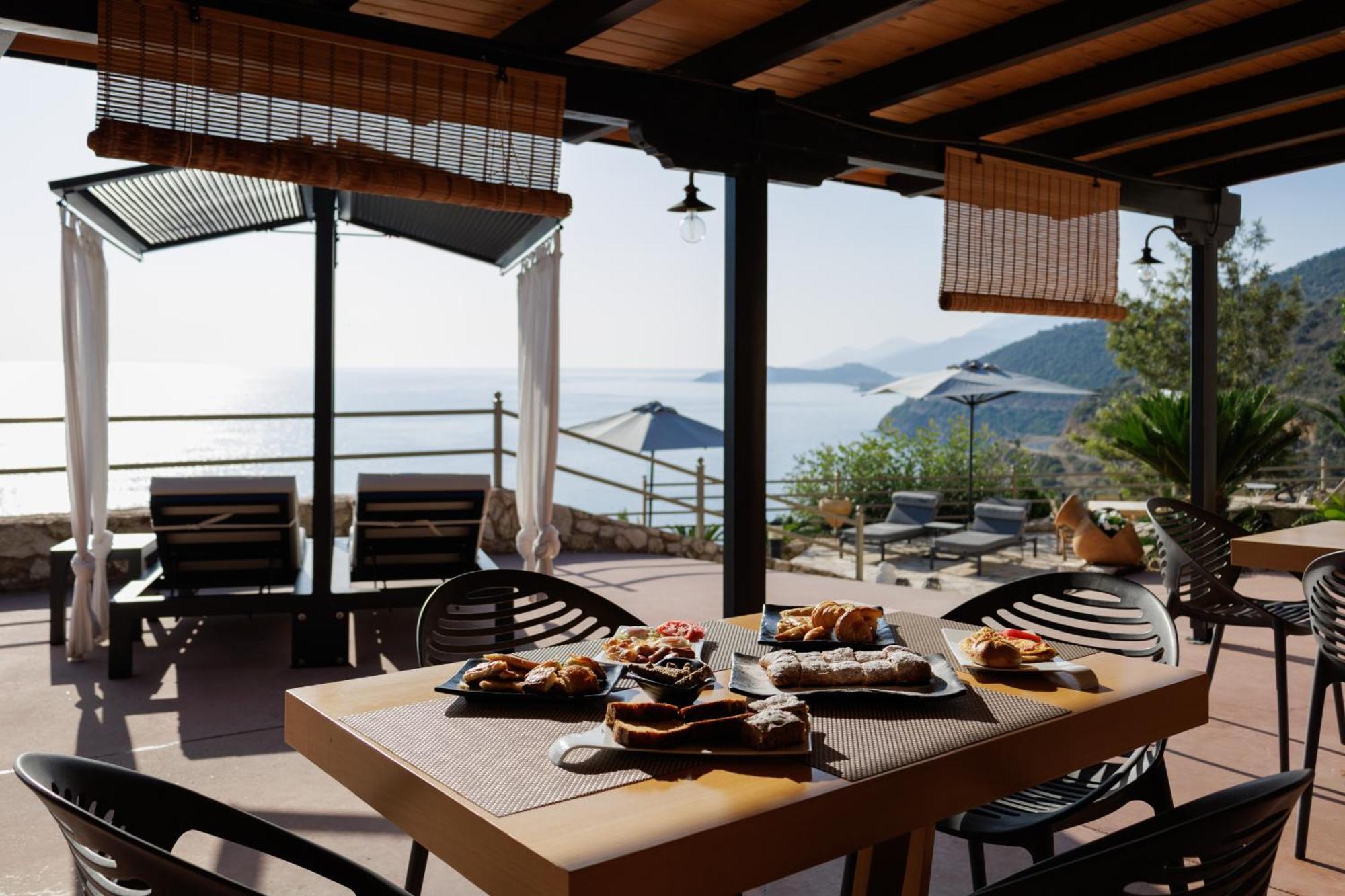 Blue Horizon Suites Parálion Ástros Zewnętrze zdjęcie