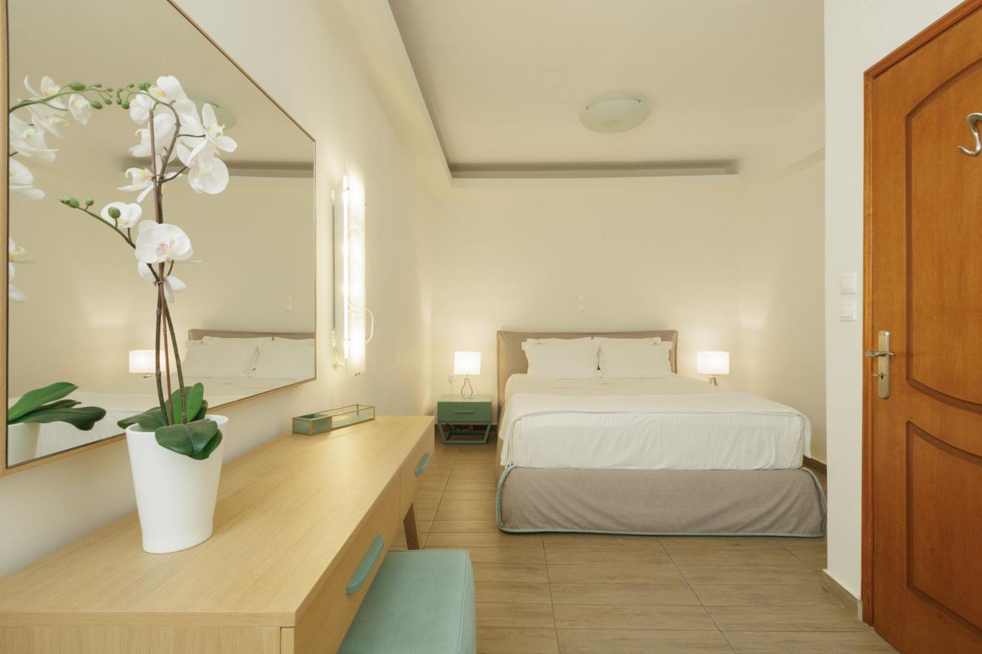 Blue Horizon Suites Parálion Ástros Zewnętrze zdjęcie