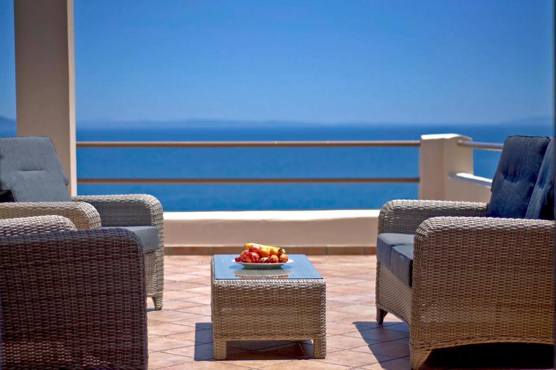 Blue Horizon Suites Parálion Ástros Zewnętrze zdjęcie