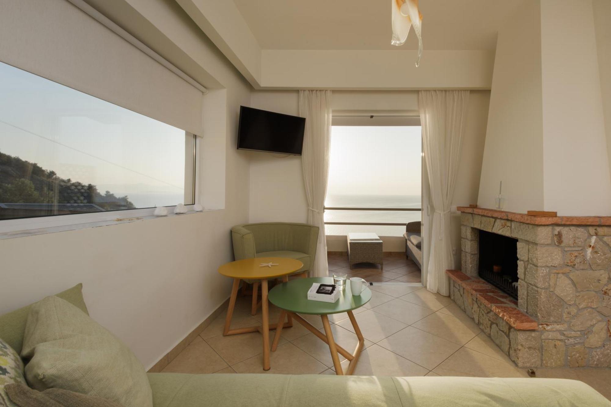 Blue Horizon Suites Parálion Ástros Zewnętrze zdjęcie